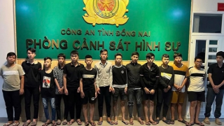 Tạm giữ 14 đối tượng mang hung khí tự chế để giải quyết mâu thuẫn