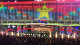 “Bản trường ca hòa bình” tái hiện hành trình 50 năm non sông liền một dải