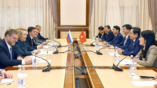 Chủ tịch Quốc hội Trần Thanh Mẫn gặp Chủ tịch Hội đồng Liên bang Nga và Chủ tịch Hạ viện Ấn Độ