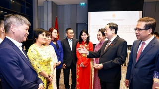 Cộng đồng người Việt Nam tại Uzbekistan luôn hướng về quê hương, đất nước