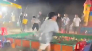 Hỗn chiến trong khu vui chơi, một thiếu niên đâm 4 người thương vong