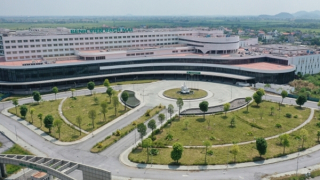 Bệnh viện vạn tỷ bỏ hoang và chuyện đồng tiền ném lửa