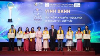 Tôn vinh 224 tổ chức, cá nhân đóng góp xuất sắc cho ngành Du lịch