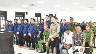 Hơn 210 năm tù cho băng siêu trộm miền Tây