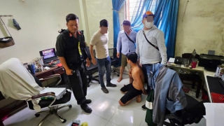 Bắt giữ Công an “rởm” và nhóm đối tượng làm giấy tờ giả quy mô lớn