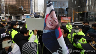 Cựu Tổng thống Hàn Quốc khai gì trong phiên xét xử đầu tiên?