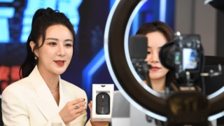 Trung Quốc thắt chặt hoạt động livestream bán hàng