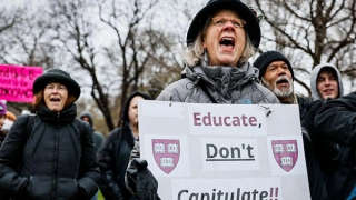 Nhà Trắng cắt hơn 2 tỷ USD tài trợ cho Đại học Harvard