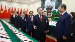 Bộ Xây dựng ký kết 7 văn kiện quan trọng đường sắt, đường bộ với Trung Quốc