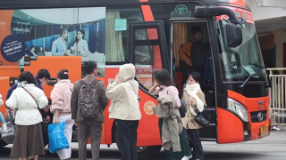 Nhiều tuyến xe khách "cháy vé" dịp nghỉ lễ 30/4 ngay khi mở bán