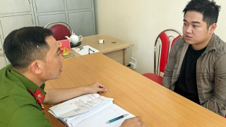 Bắt đối tượng lừa đảo trở về từ khu Tam Thái Tử