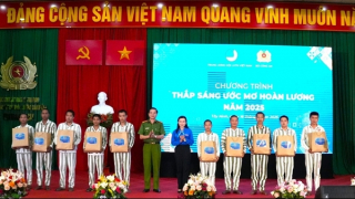 Thắp sáng ước mơ hoàn lương cho 300 phạm nhân ở Trại giam Cây Cầy