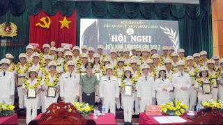 Cục Quản lý xuất, nhập cảnh đón nhận Huân chương Bảo vệ Tổ quốc  hạng Nhì