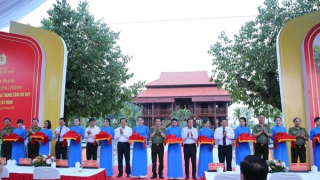 Bộ trưởng Lương Tam Quang dự khánh thành Nhà tưởng niệm Chủ tịch Hồ Chí Minh