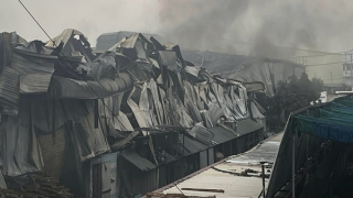 Vỡ đường ống dẫn dầu vào lò hơi khiến 3.000m2 nhà xưởng bị cháy