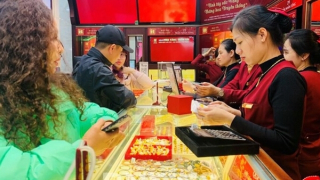 Cảnh báo rủi ro khi mua vàng online ở các kênh không chính thức