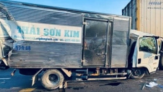 Phá cabin giải cứu tài xế mắc kẹt trong vụ va chạm dây chuyền ở cầu Phú Mỹ