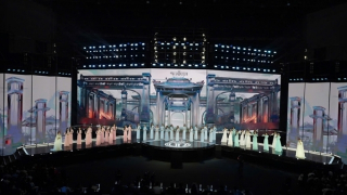 Chung khảo Hoa hậu Việt Nam 2024: Rực rỡ sắc màu