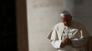 Lãnh đạo Việt Nam gửi điện chia buồn Giáo hoàng Francis qua đời