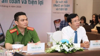 Ứng dụng VNeID trong khám chữa bệnh, ngăn chặn thuốc giả khi mua trực tuyến