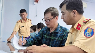 Tăng cường triển khai Luật Trật tự, an toàn giao thông đường bộ