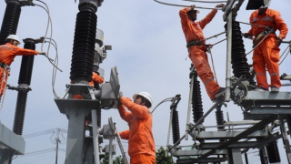 Không để thiếu điện cao điểm mùa khô và cả năm 2025