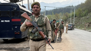Tấn công khủng bố nhằm vào du khách ở Kashmir khiến 20 người chết