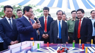 Phát động phong trào “Cả nước thi đua đổi mới sáng tạo và chuyển đổi số”