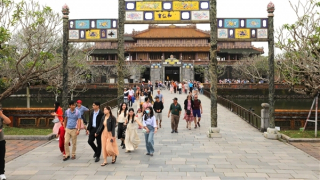 Cảnh báo bẫy lừa từ dịch vụ đặt tour, phòng giá rẻ qua mạng dịp nghỉ lễ 30/4