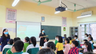 Bộ GD&ĐT chỉ đạo Hà Nội xác minh, xử lý nghiêm vi phạm về dạy thêm, học thêm