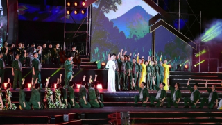 Vang mãi những bài ca cách mạng