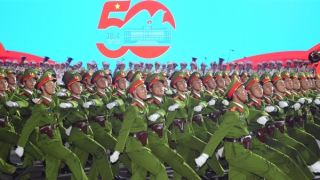 Mãn nhãn hình ảnh buổi sơ duyệt diễu binh, diễu hành mừng 50 năm Giải phóng miền Nam