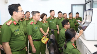 Công an TP Cần thơ khánh thành hệ thống giám định ADN hiện đại