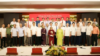 Chủ tịch Quốc hội gặp mặt các Mẹ Việt Nam anh hùng, nguyên lãnh đạo TP Cần Thơ và tỉnh Hậu Giang qua các thời kỳ