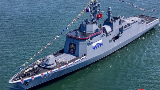 Triều Tiên công bố chiến hạm 5.000 tấn trang bị "vũ khí mạnh nhất"