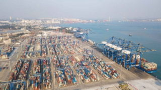 Toan tính chiến lược trong cơn sóng thương mại toàn cầu