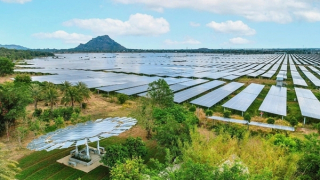 An Hảo Solar "biến hình thần tốc"