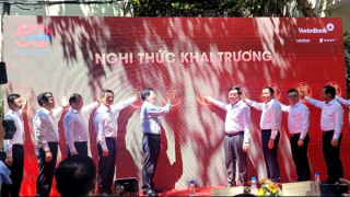 Khai trương Trung tâm Báo chí phục vụ Đại lễ 30/4