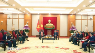 Tổng Bí thư Tô Lâm tiếp Tổng Thư ký Đảng Mặt trận giải phóng Mozambique