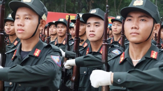 Bài 1: Tự hào sải chân trên những con đường của thành phố mang tên Bác