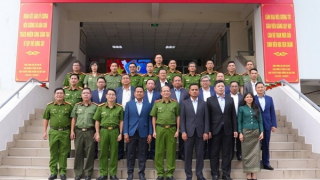 Phó Thủ tướng Campuchia thăm Trường Đại học CSND