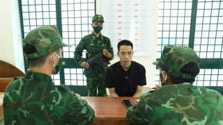 Con trai được giải cứu, người mẹ nghẹn ngào “tôi phải đi 3 quả đồi mượn 35 triệu cho kẻ buôn người”