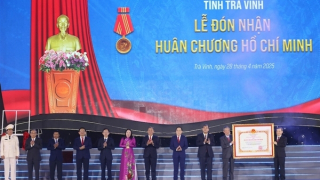 Tỉnh Trà Vinh đón nhận Huân chương Hồ Chí Minh