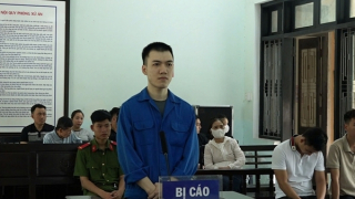 Lừa bán Iphone, Macbook giá rẻ chiếm đoạt hơn 1 tỷ đồng