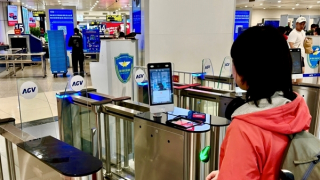 Từ 30/4: Đặt vé bay Vietjet và làm thủ tục dễ dàng bằng sinh trắc học trên ứng dụng VNeID