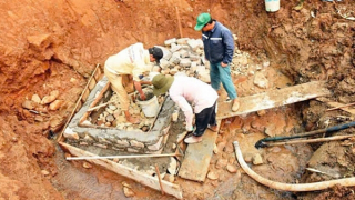 Khơi giếng xưa, giữ mạch làng