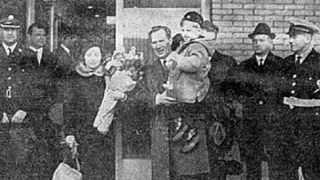 Vladimir Glukhov: Từ “kẻ đưa hối lộ” đến Đại tá tình báo