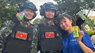 Hơn 150.000 sản phẩm Vinamilk tiếp sức các lực lượng, người dân tham gia đại lễ ngày 30/4