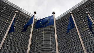 Nhu cầu tất yếu của một lục địa đang chuyển mình