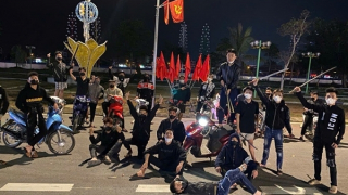 Khởi tố nhóm “yêng hùng” mang đao kiếm đại náo trên Quốc lộ 6